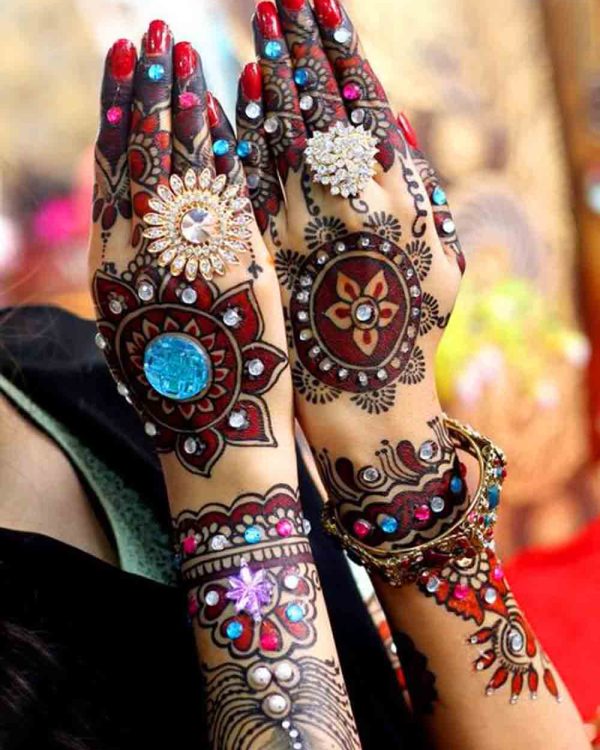 In this image you can see a moroccan mehndi design by One of the best moroccan mehndi designer in jhansi, Vijay Mehndi Art & Permanent Tattoo Art