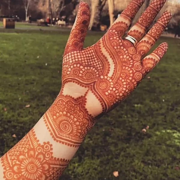 latest-Rajasthani-Bridal-Mehndi-designs-for-full-hands-2021